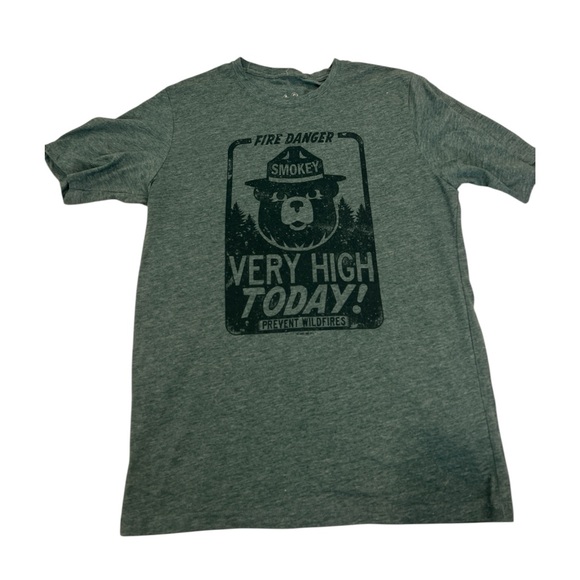 TEE LUV | Smokey the bear tshirt - Picture 1 of 3